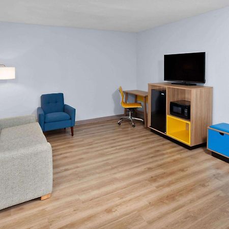 Days Inn & Suites By Wyndham Siler City Esterno foto