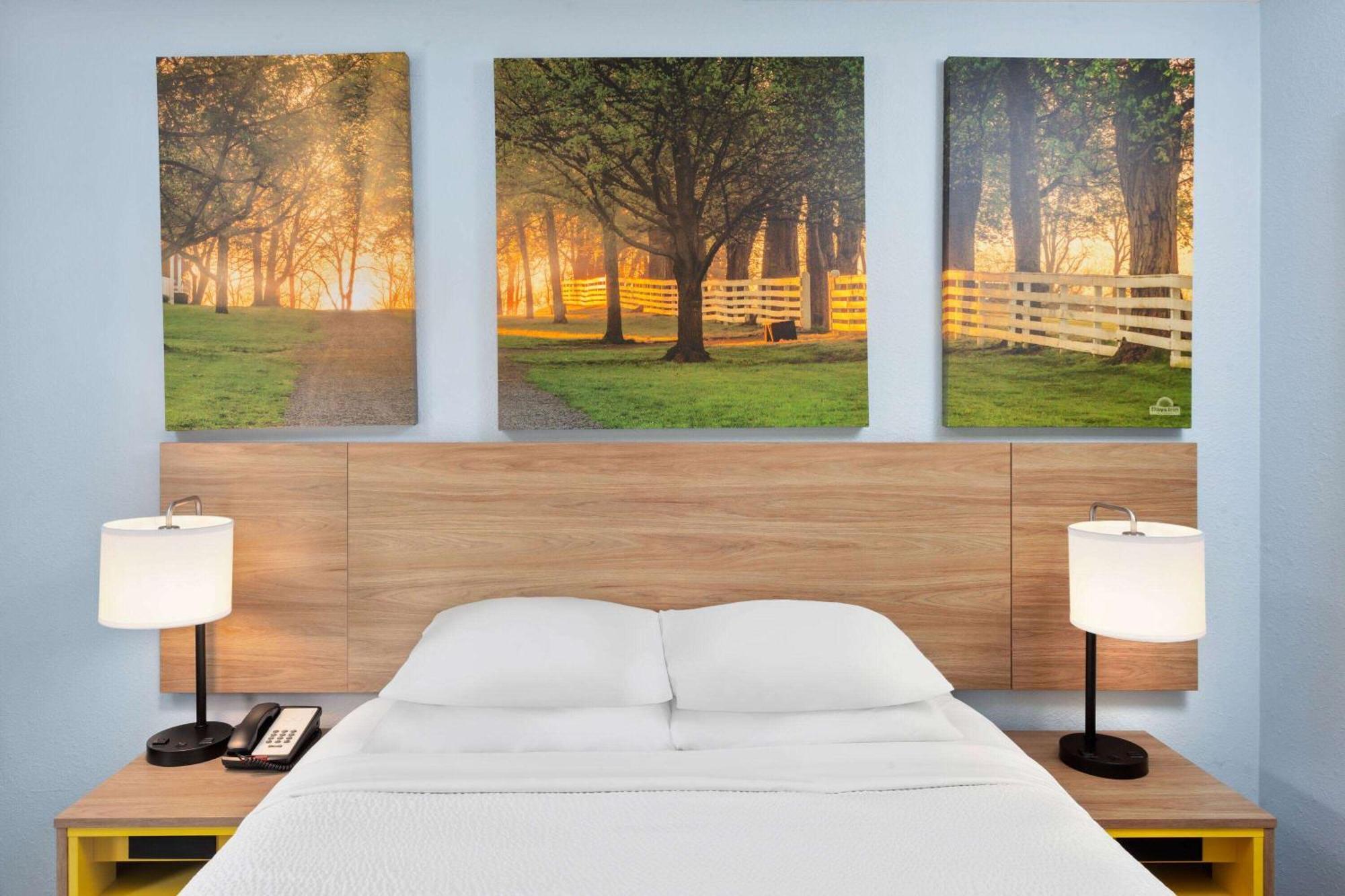 Days Inn & Suites By Wyndham Siler City Esterno foto
