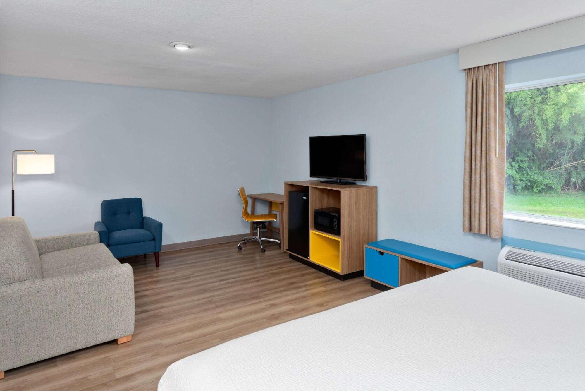 Days Inn & Suites By Wyndham Siler City Esterno foto