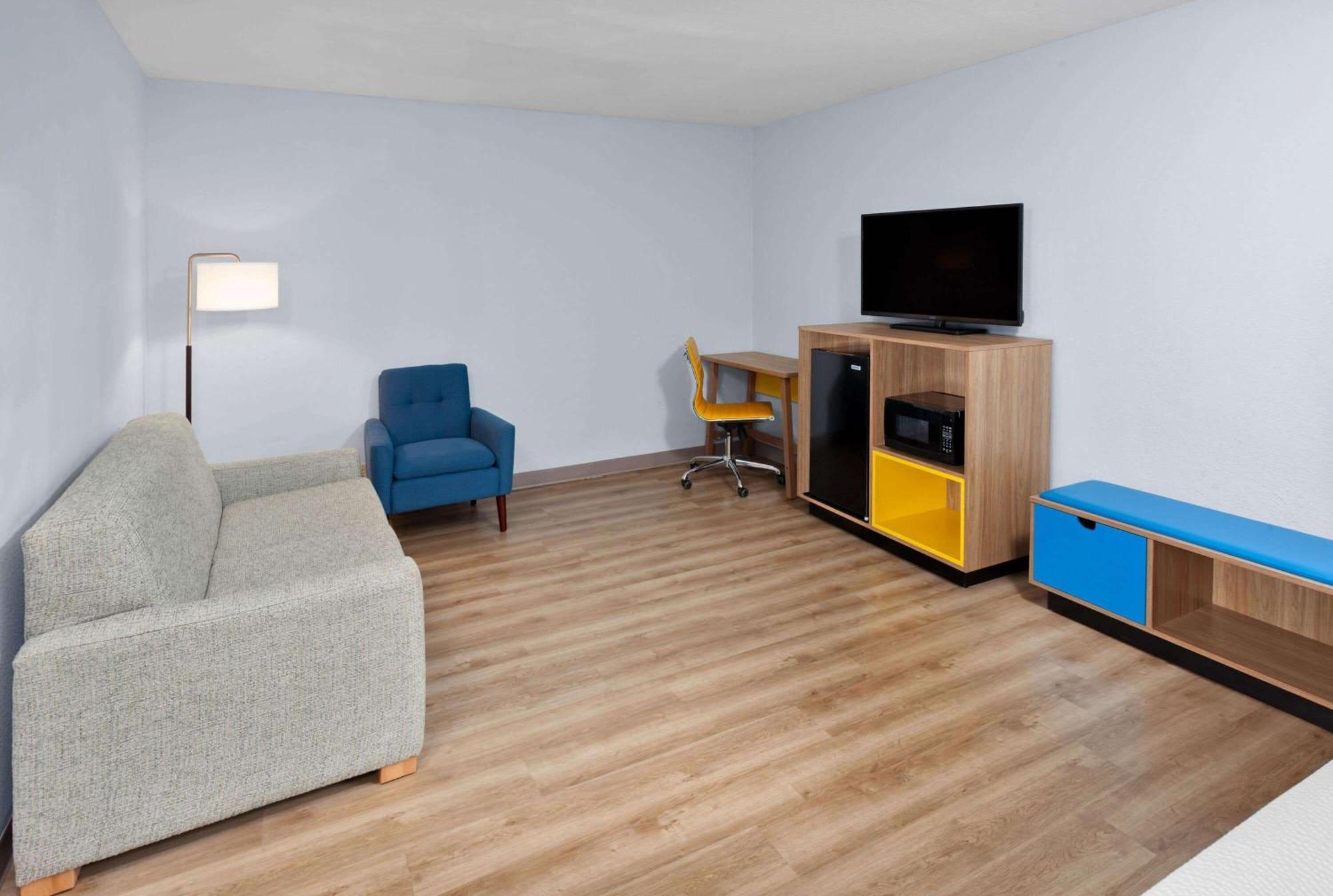 Days Inn & Suites By Wyndham Siler City Esterno foto